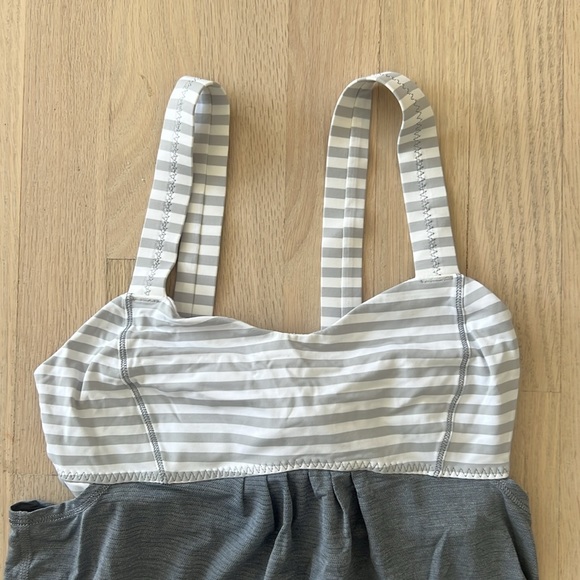 Lululemon Fitness Top - Picture 2 of 6